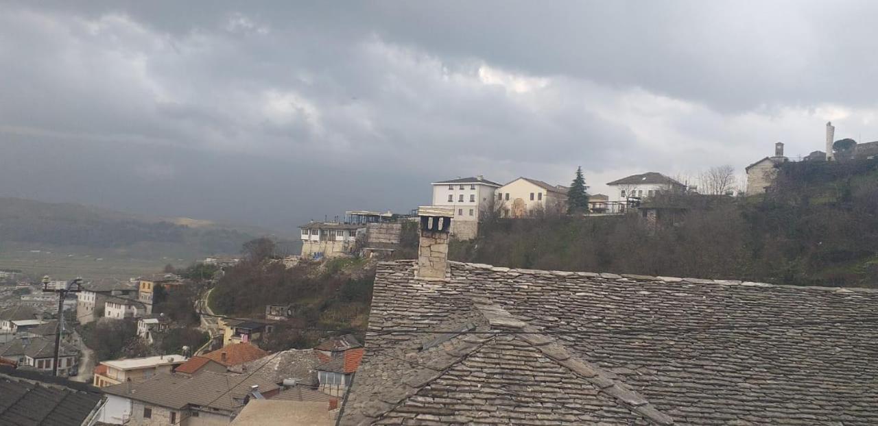 Gjirokastër Silver Hill Guesthouse מראה חיצוני תמונה