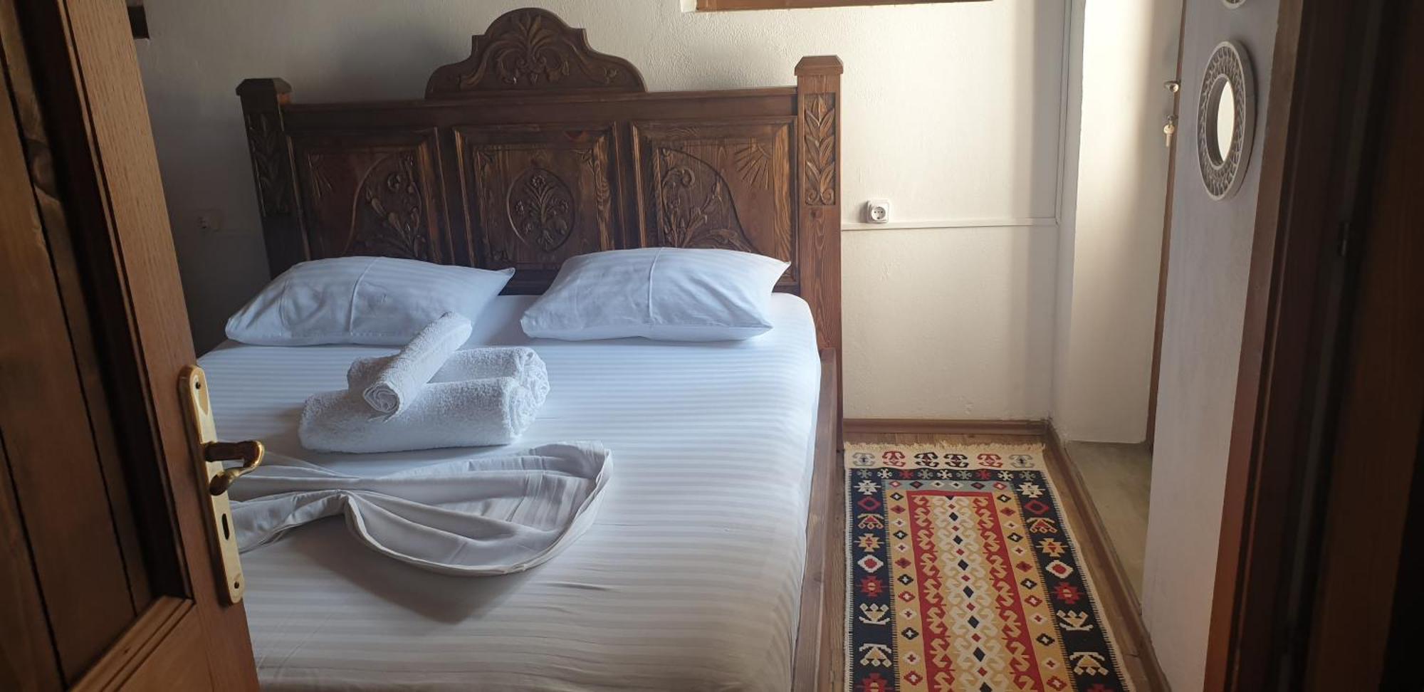 Gjirokastër Silver Hill Guesthouse חדר תמונה