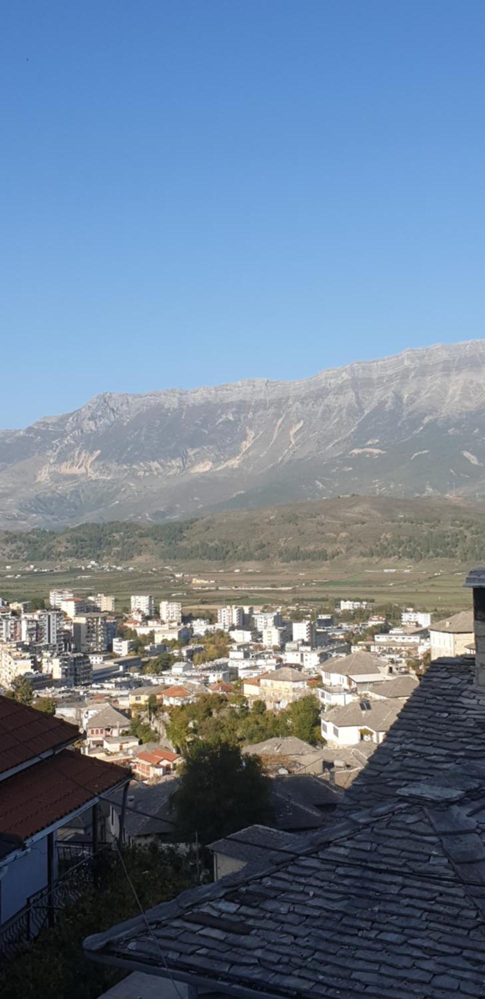 Gjirokastër Silver Hill Guesthouse חדר תמונה