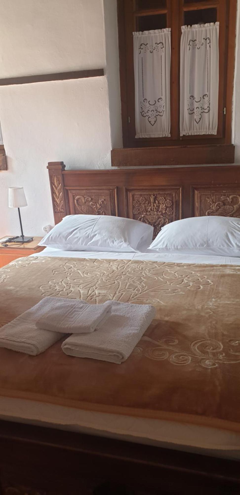 Gjirokastër Silver Hill Guesthouse חדר תמונה