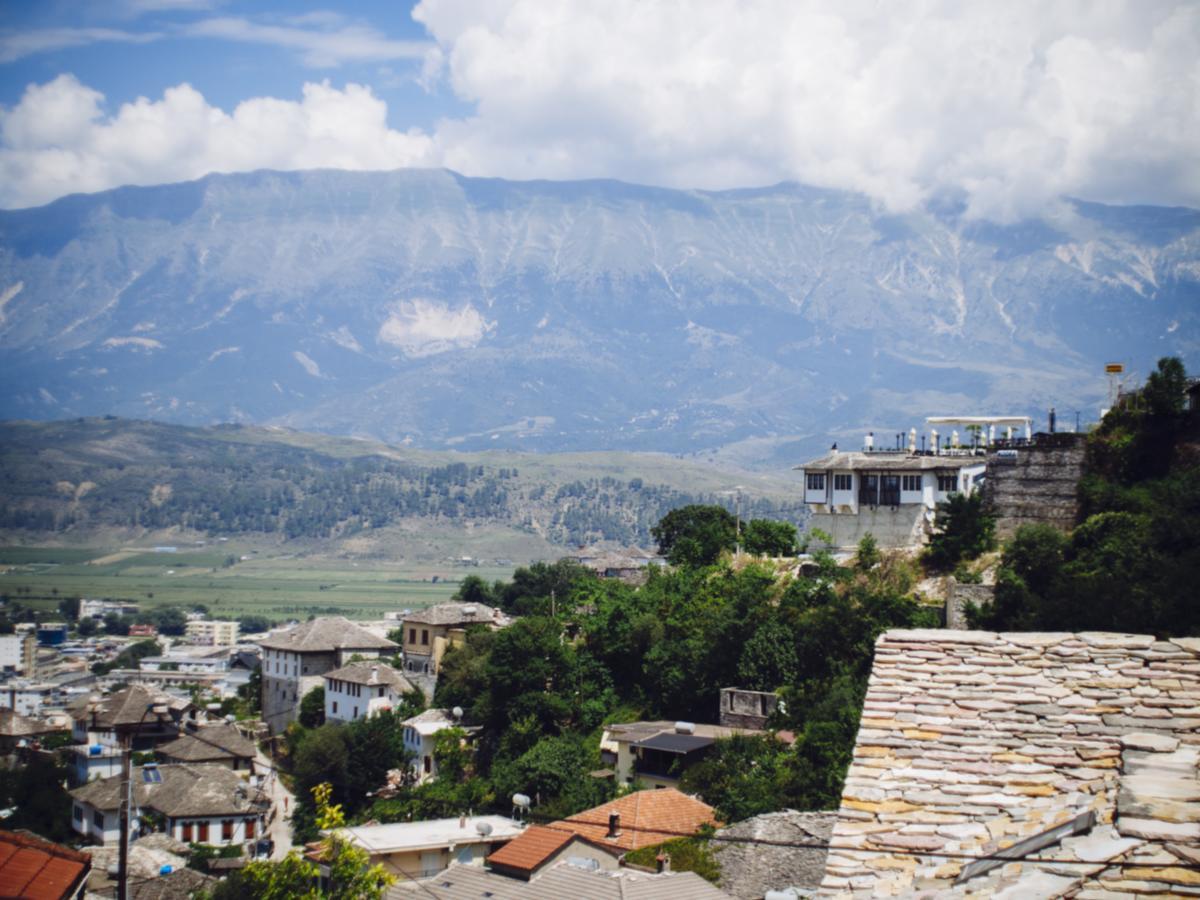 Gjirokastër Silver Hill Guesthouse מראה חיצוני תמונה